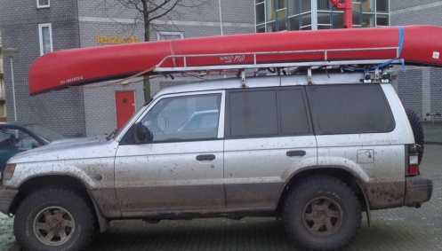 Auto gestolen met kano, scootmobiel en rolstoel